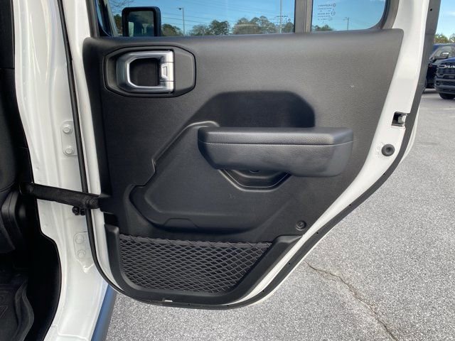 Used 2023 Jeep Gladiator Mojave w/ LED Lighting Group AWD/4WD image 28