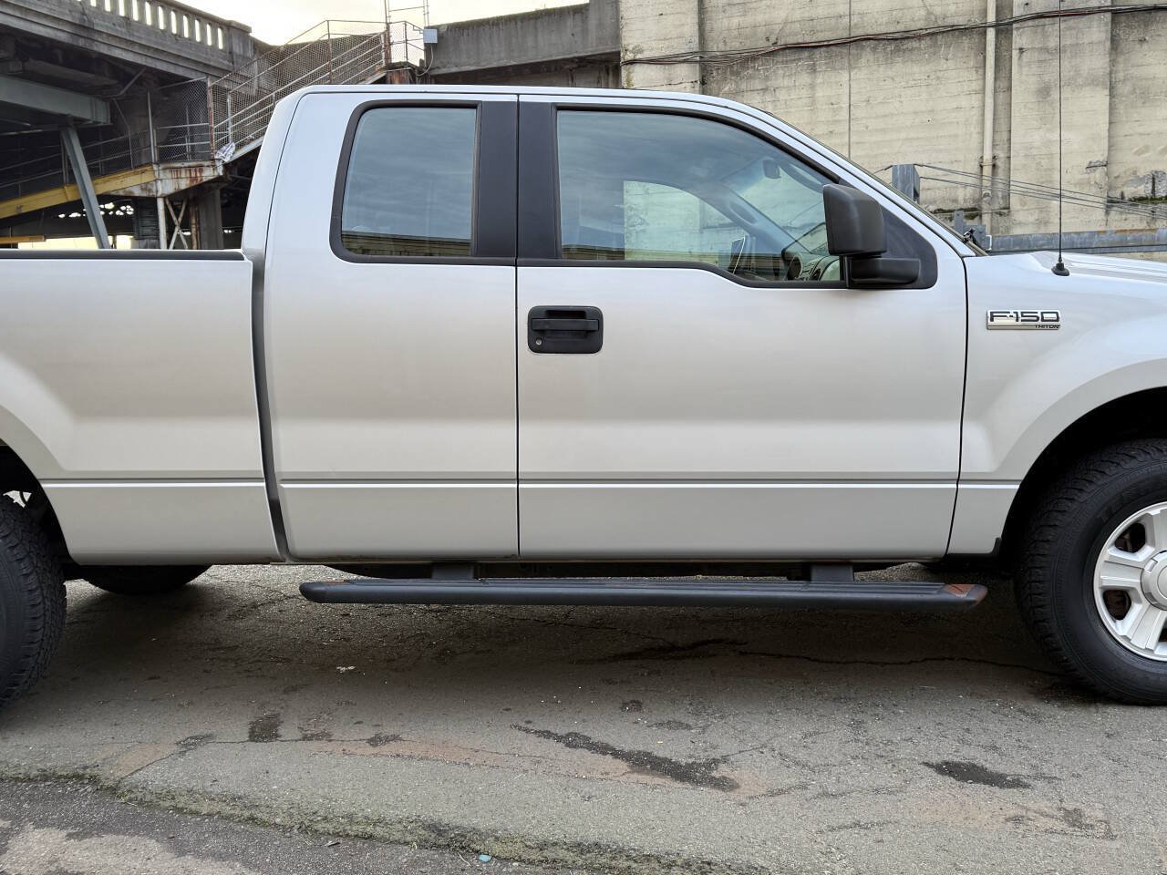 Used 2005 Ford F150 STX AWD/4WD image 23