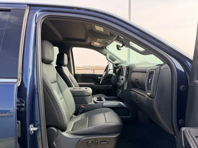Used 2022 Chevrolet Silverado 3500 LTZ w/ LTZ Plus Package image 11