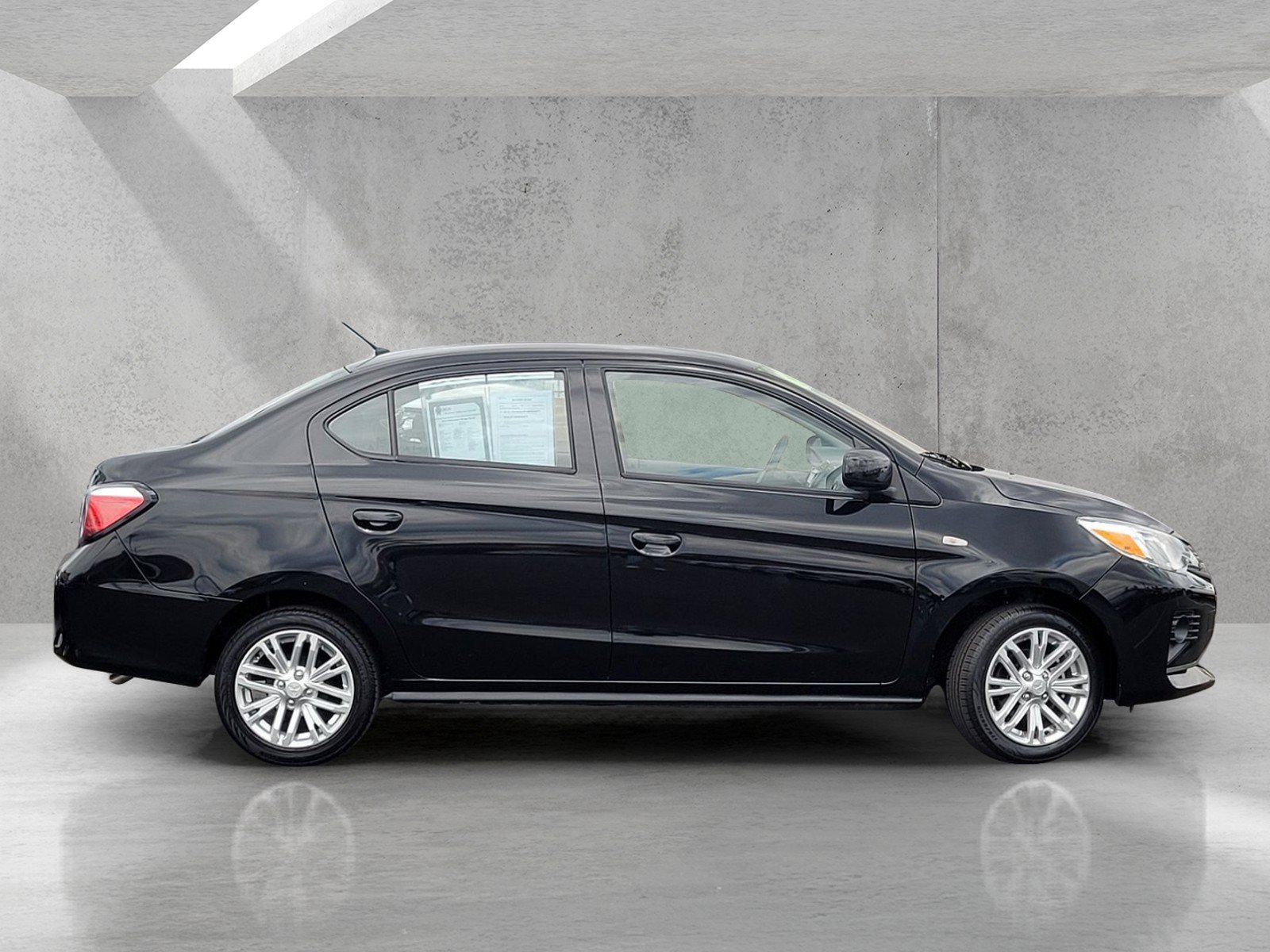 Used 2024 Mitsubishi Mirage G4 ES FWD image 4