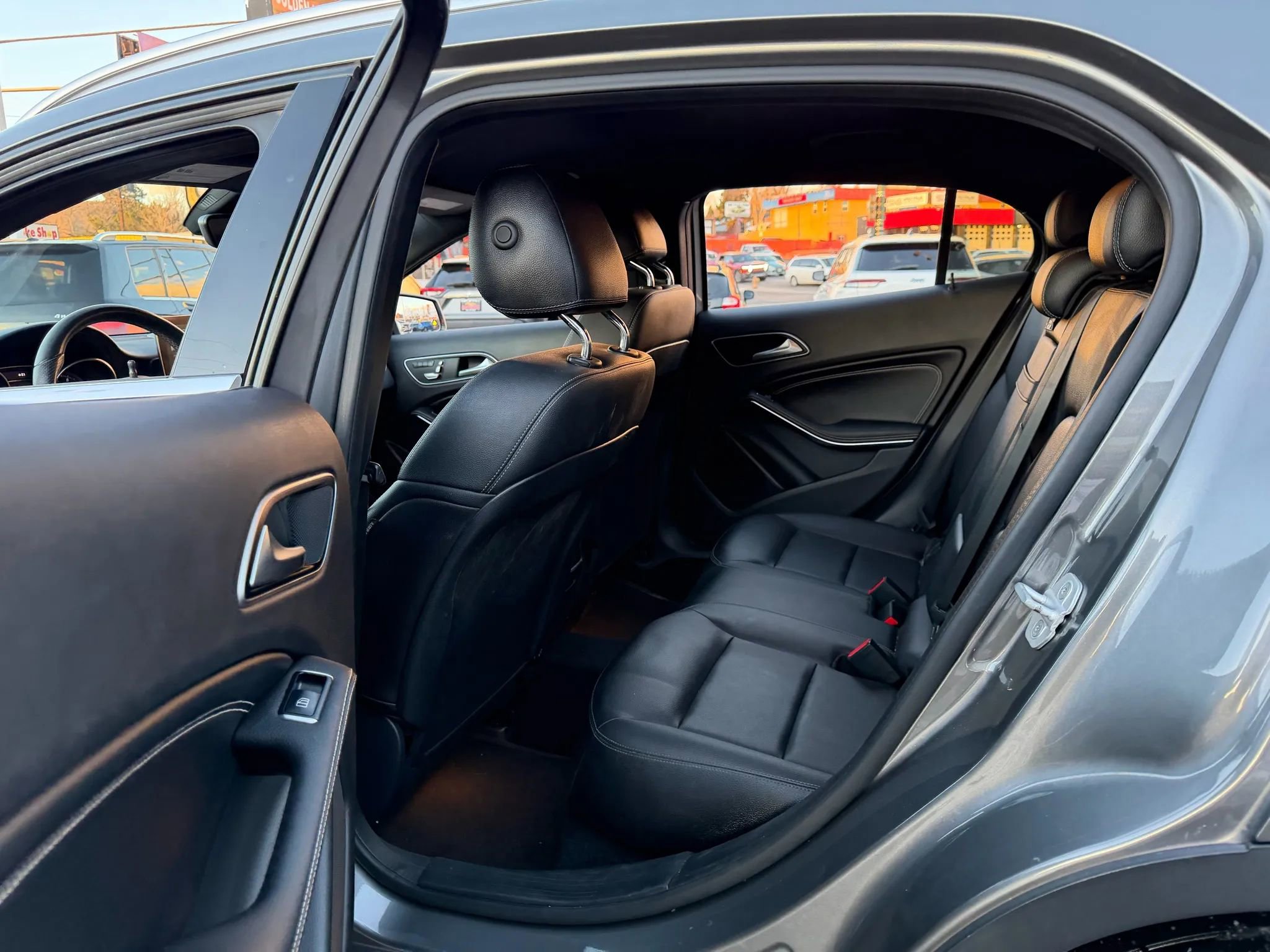 Used 2018 Mercedes-Benz GLA 250 4MATIC image 15