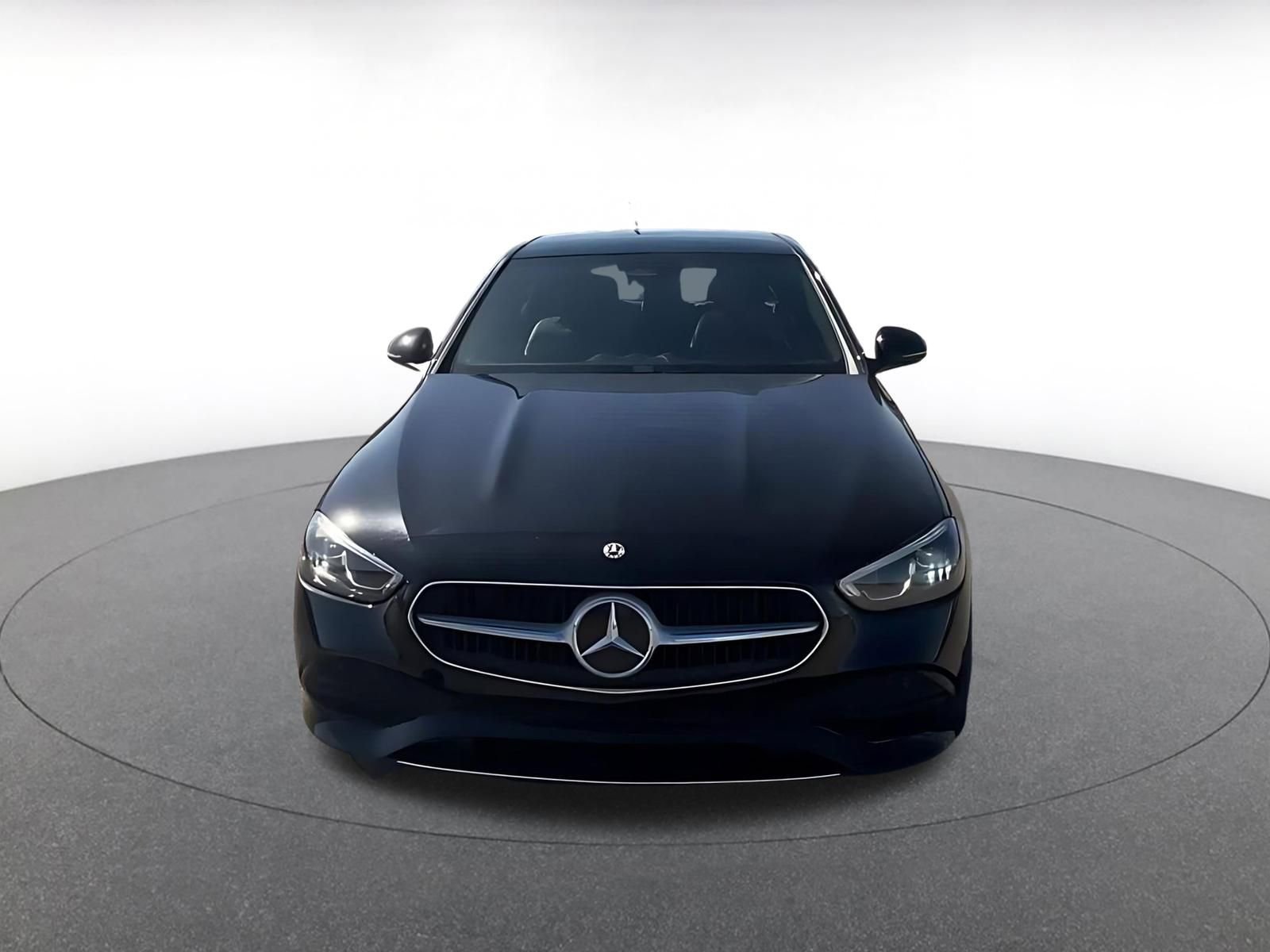 Used 2024 Mercedes-Benz C 300 Sedan image 4
