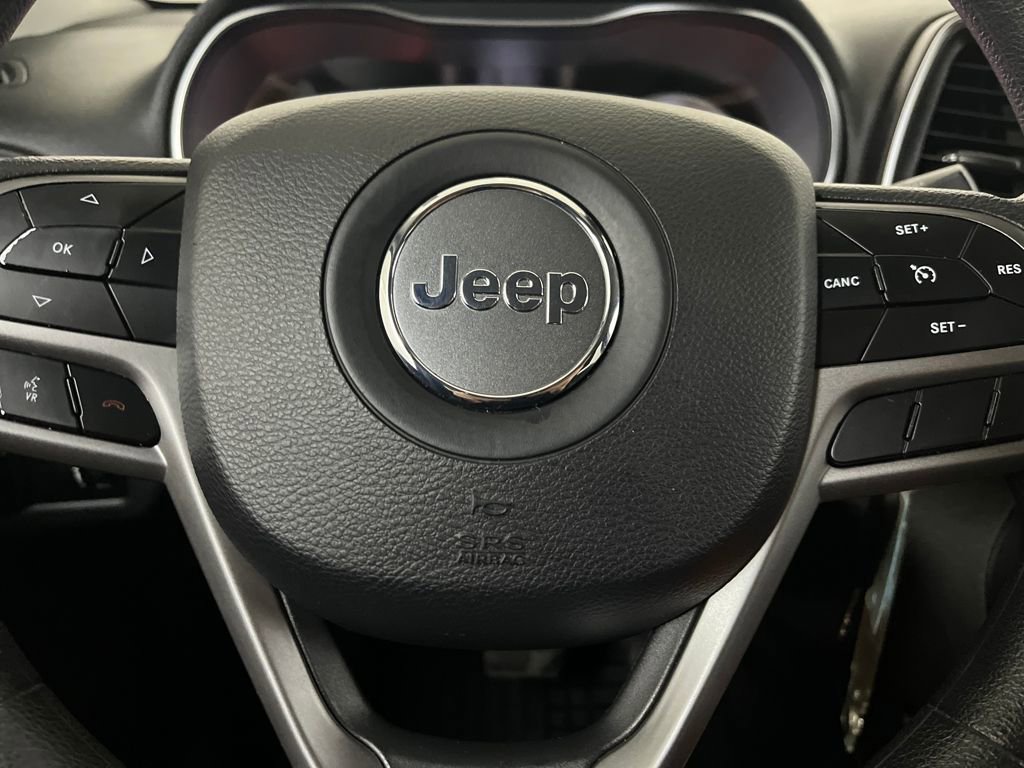 Used 2019 Jeep Cherokee Latitude w/ Popular Appearance Group image 64