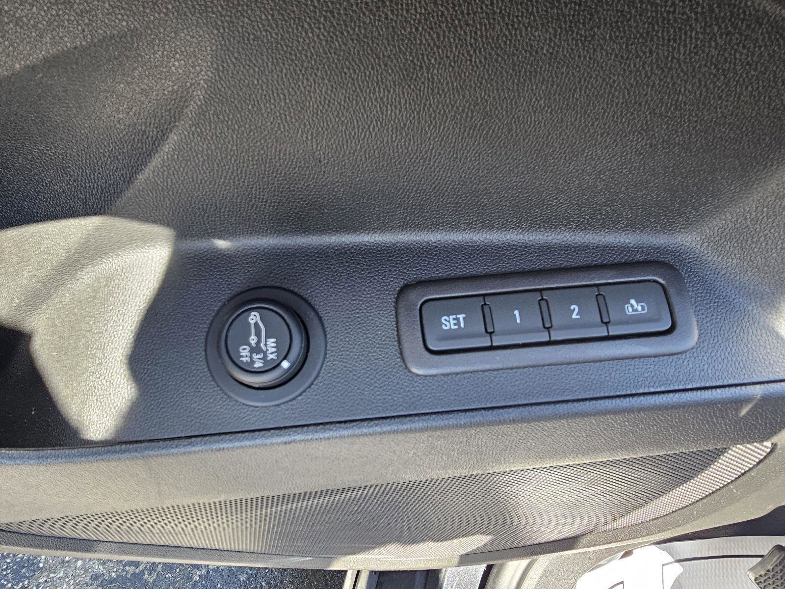 Used 2022 Chevrolet Equinox Premier image 4