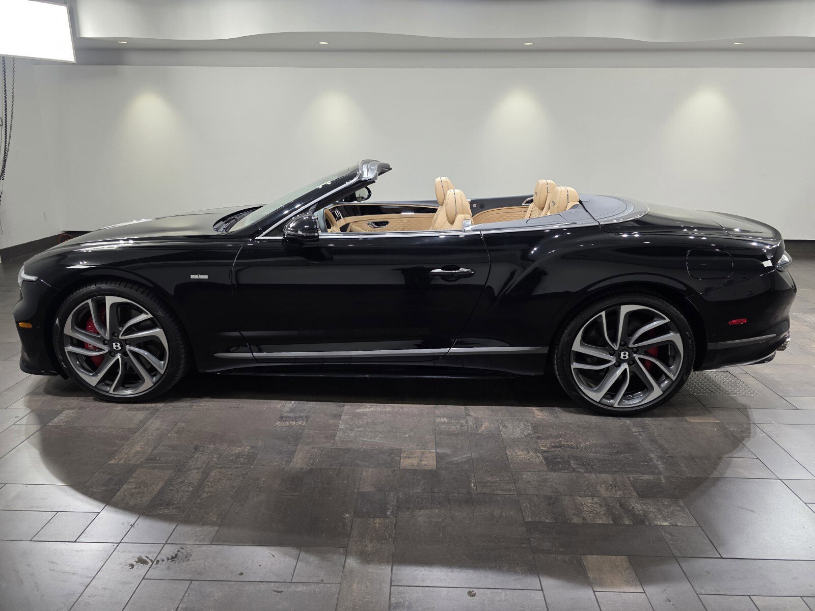 Used 2025 Bentley Continental GT Speed image 3