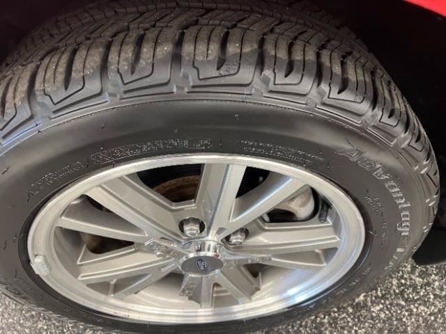 Used 2005 Ford Mustang Premium RWD image 27