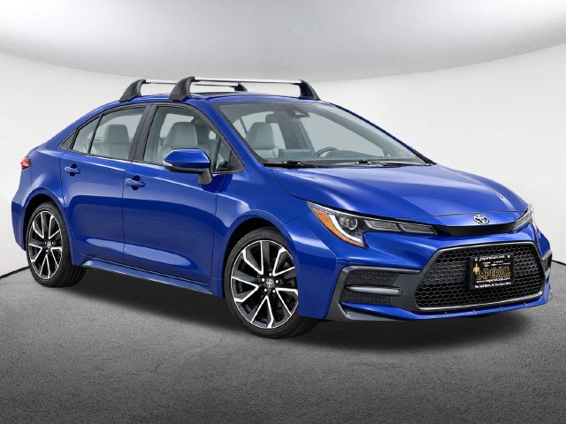 Used 2022 Toyota Corolla SE FWD image 2