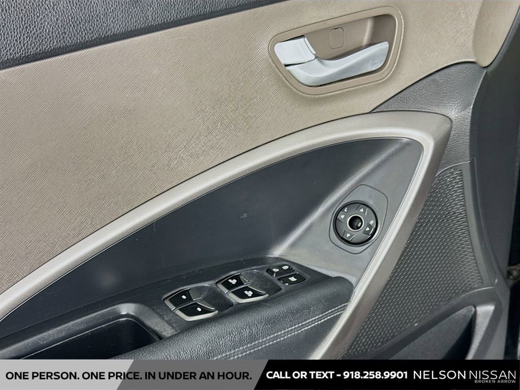 Used 2016 Hyundai Santa Fe Sport image 16