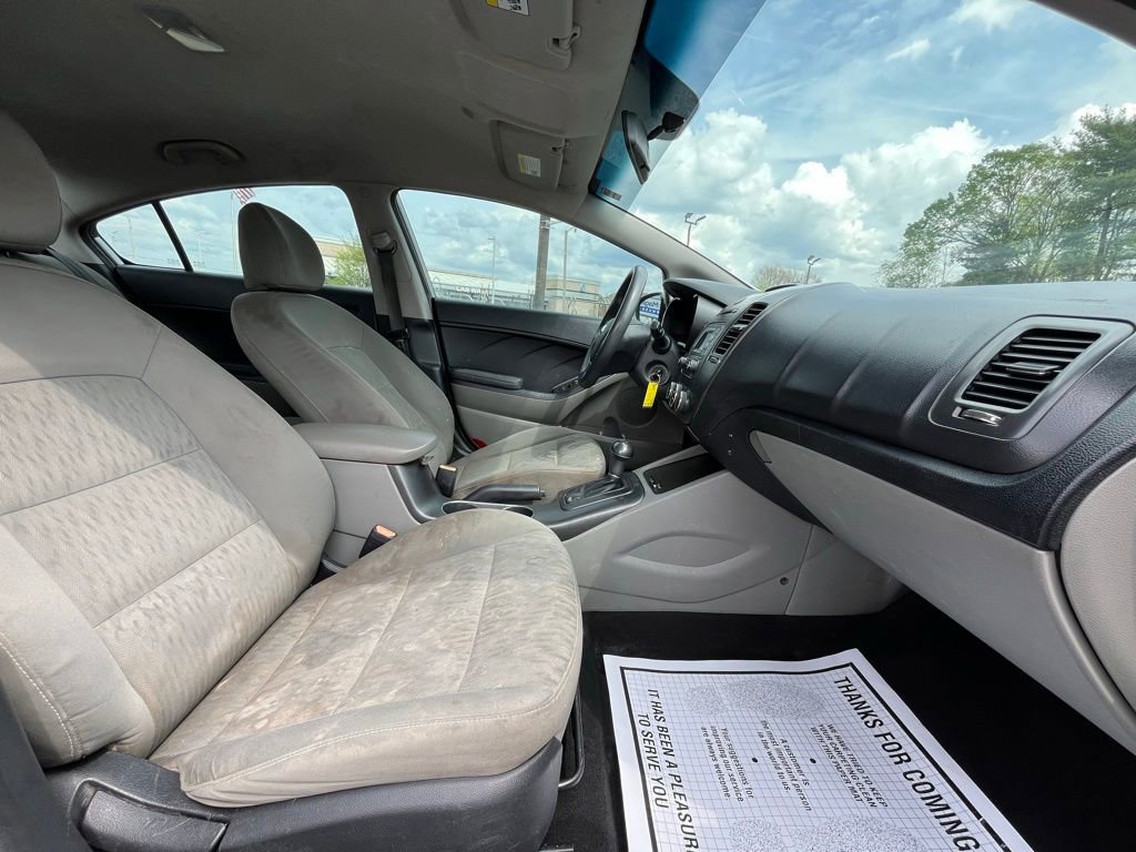 Used 2015 Kia Forte LX image 17