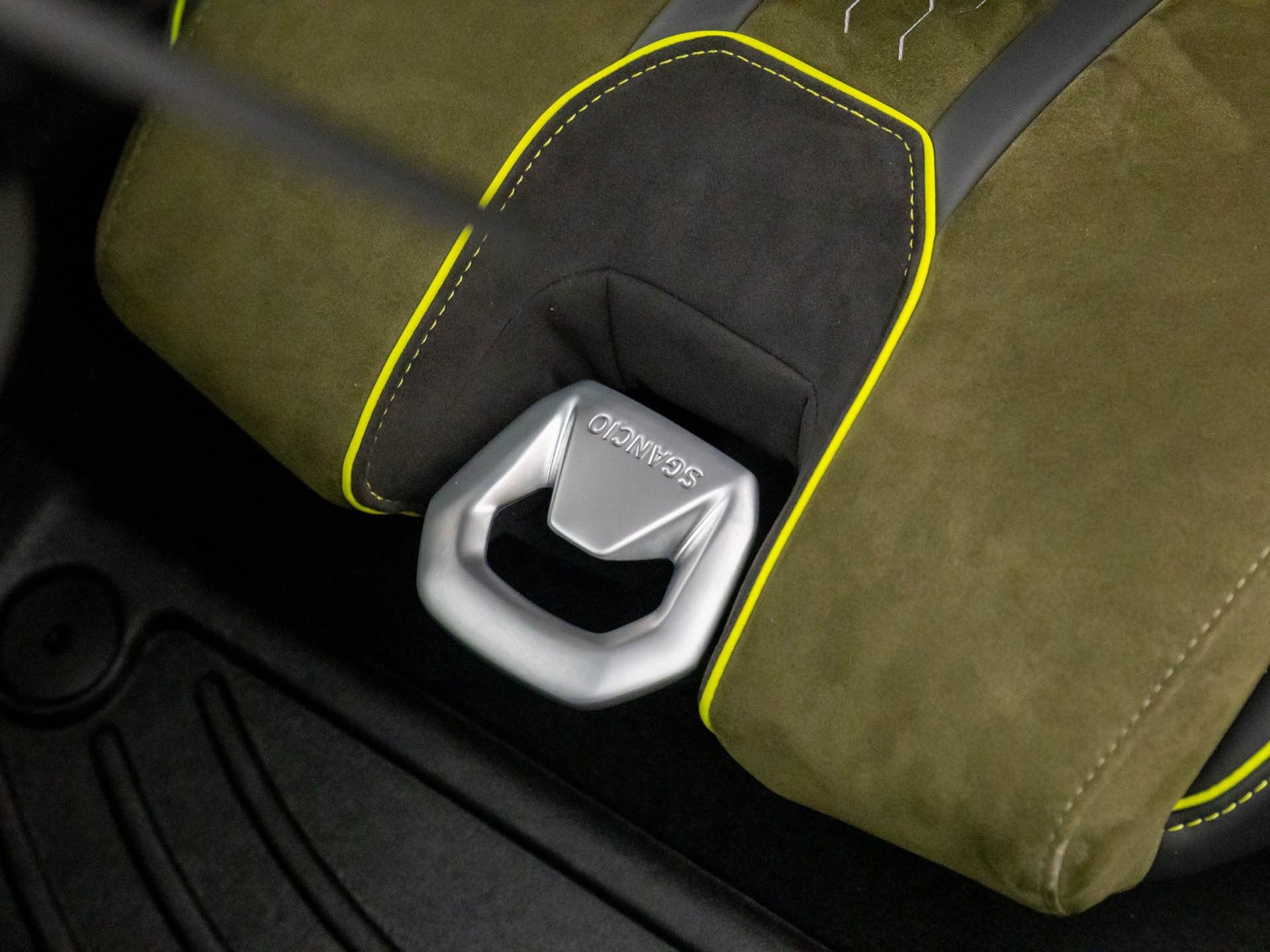 Used 2024 Lamborghini Huracan Sterrato image 15