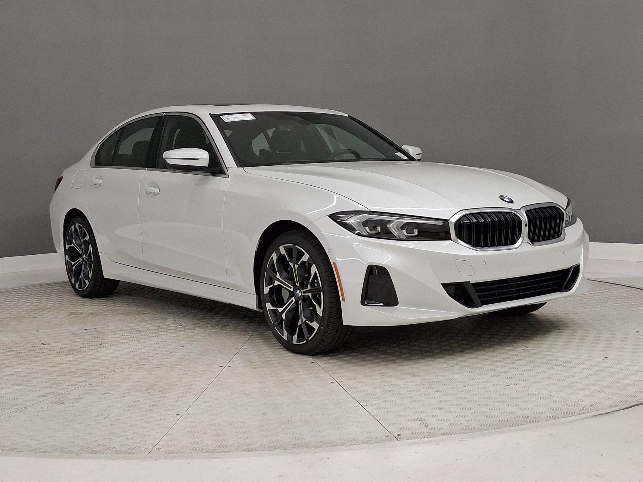 New 2026 BMW 330i Sedan w/ Convenience Package image 5