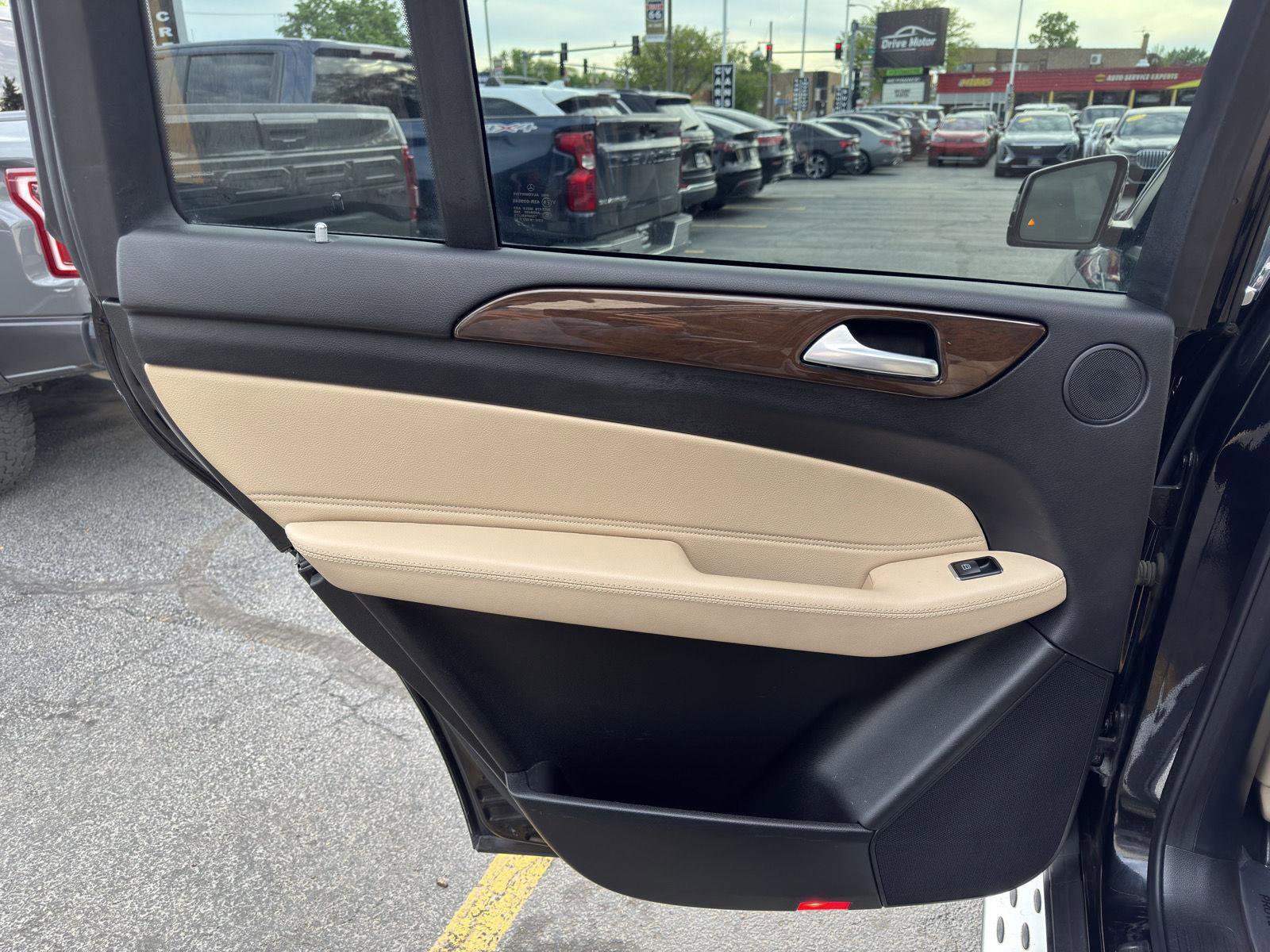 Used 2019 Mercedes-Benz GLS 450 4MATIC w/ Premium 1 Package image 28