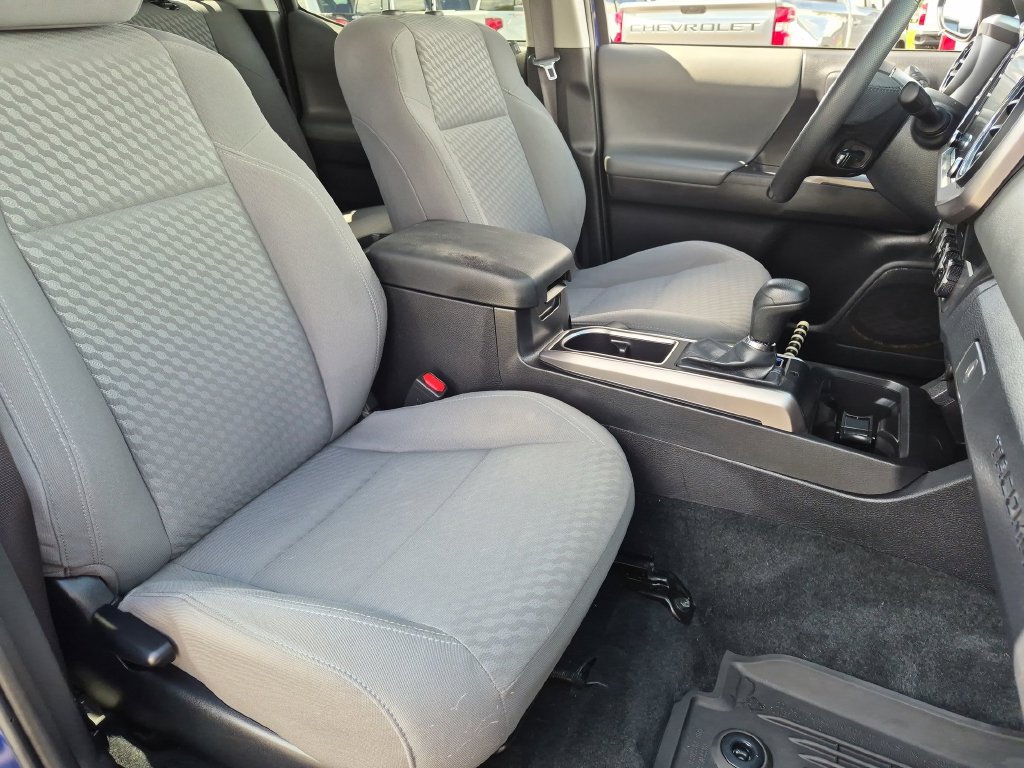 Used 2023 Toyota Tacoma SR5 w/ Technology Package AWD/4WD image 30