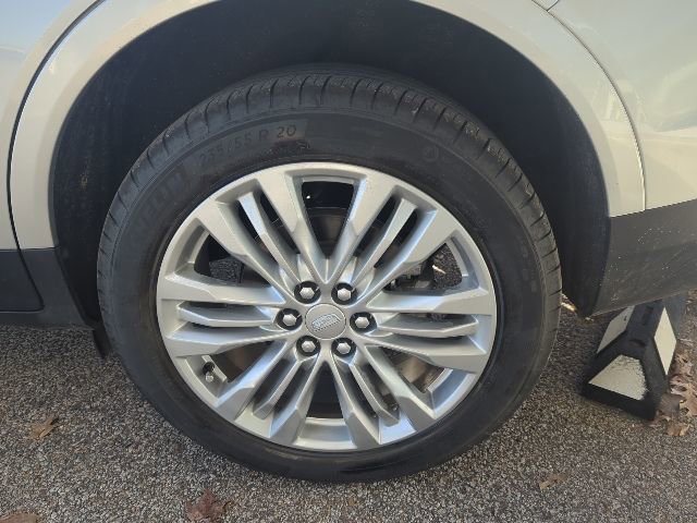 Used 2019 Cadillac XT5 Premium Luxury image 12