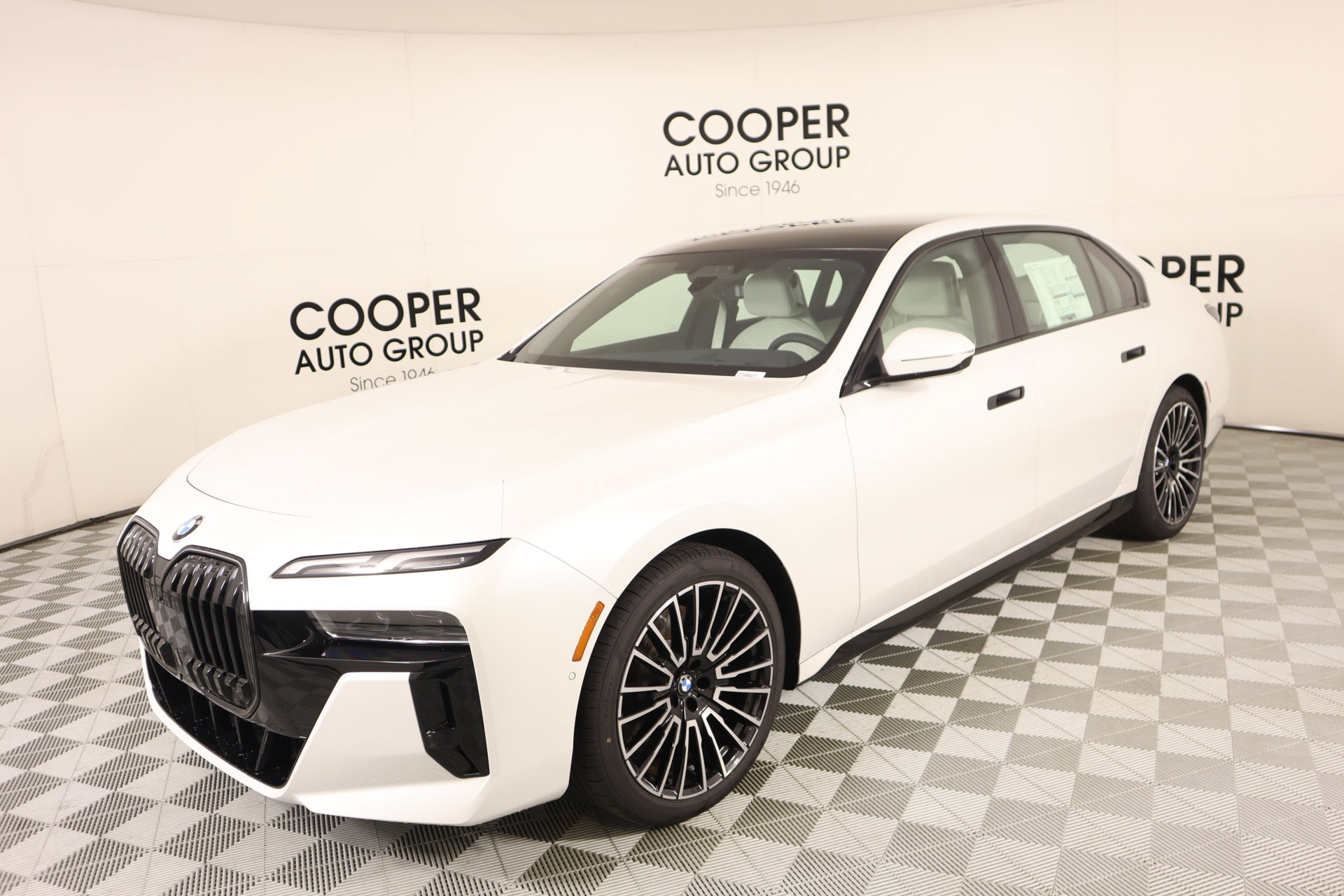 New 2026 BMW 740i RWD image 10