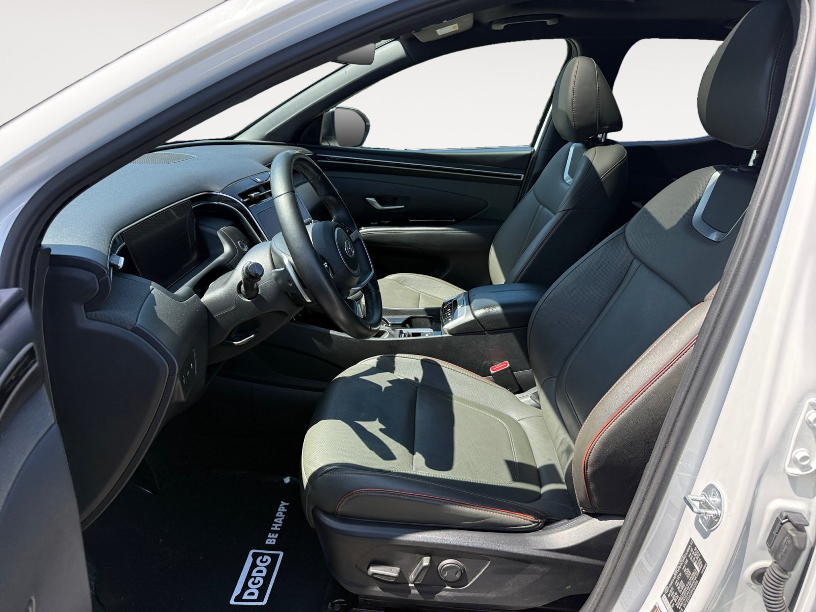 Certified 2023 Hyundai Santa Cruz Limited AWD/4WD image 10
