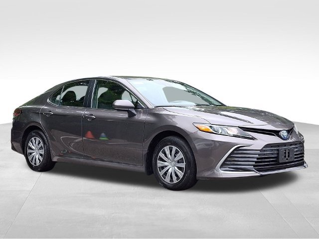 Used 2024 Toyota Camry LE FWD image 1