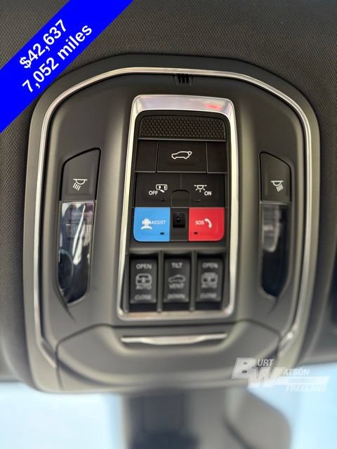 Used 2026 Jeep Grand Cherokee Limited w/ Limited Altitude Package AWD/4WD image 21