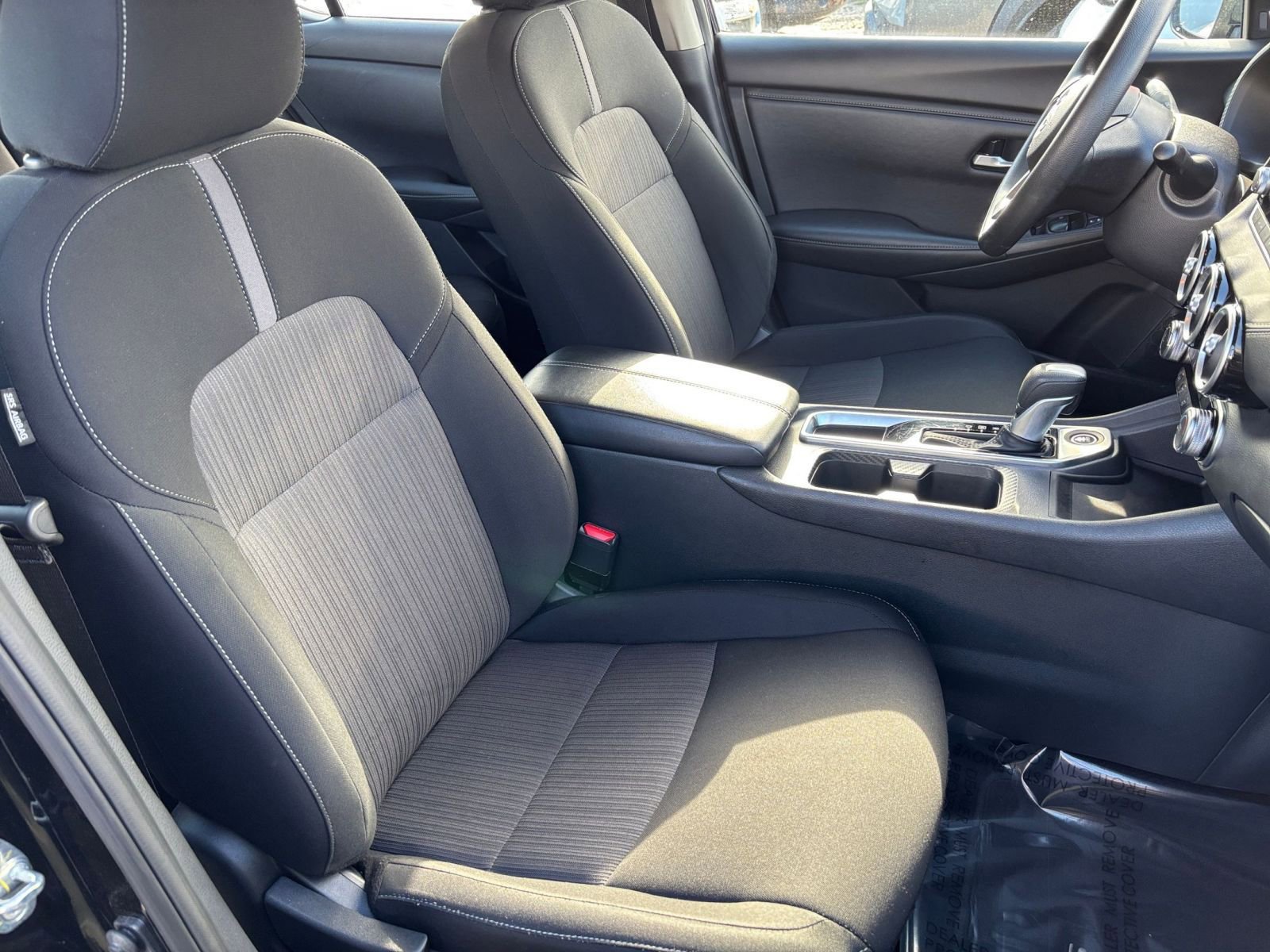 Used 2025 Nissan Sentra SV image 34