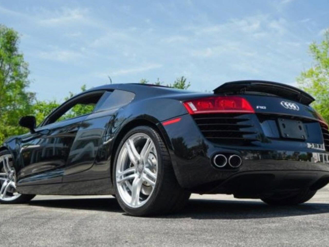 Used 2009 Audi R8 V8