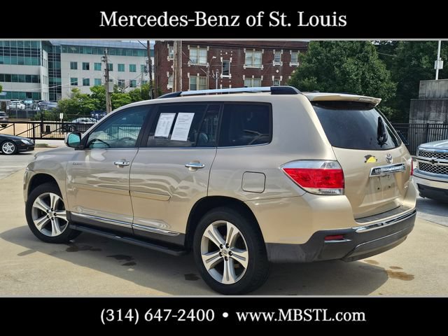 Used 2012 Toyota Highlander Limited w/ Tow Pkg AWD/4WD image 4
