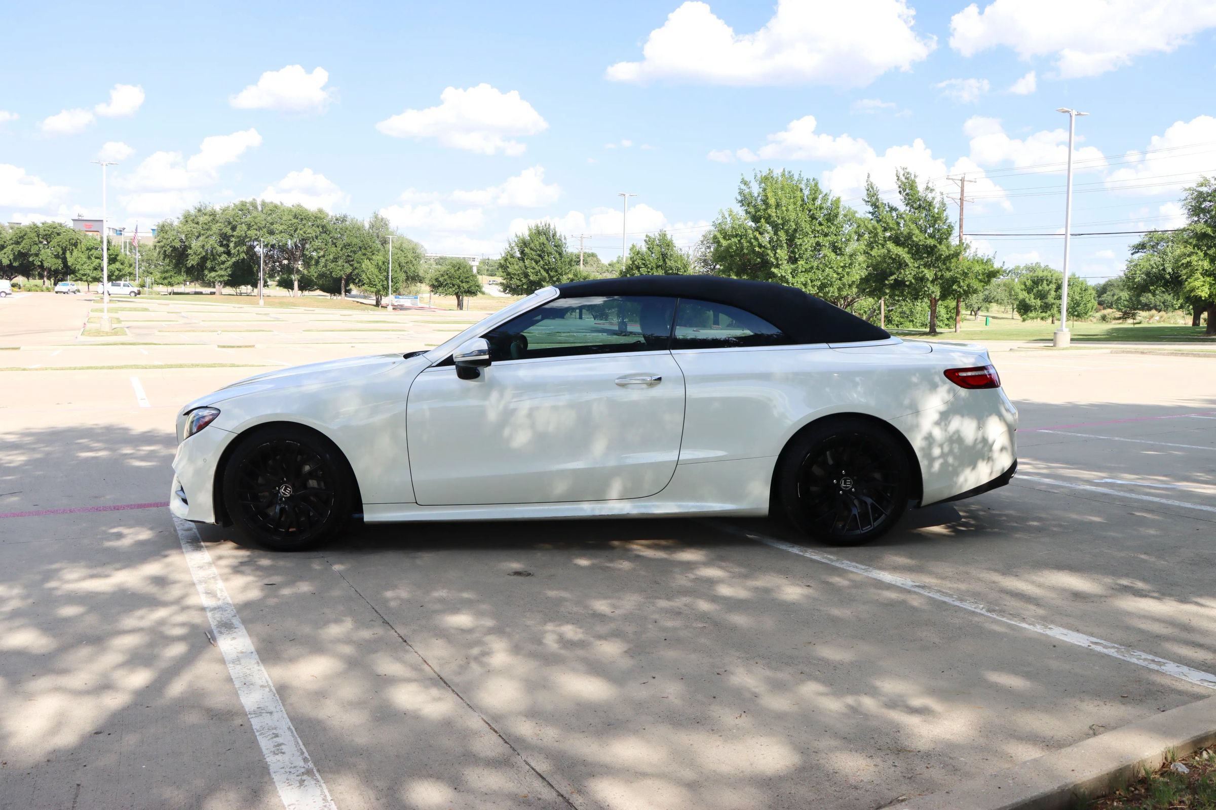 Used 2018 Mercedes-Benz E 400 Cabriolet w/ Premium 2 Package (Q02) image 12