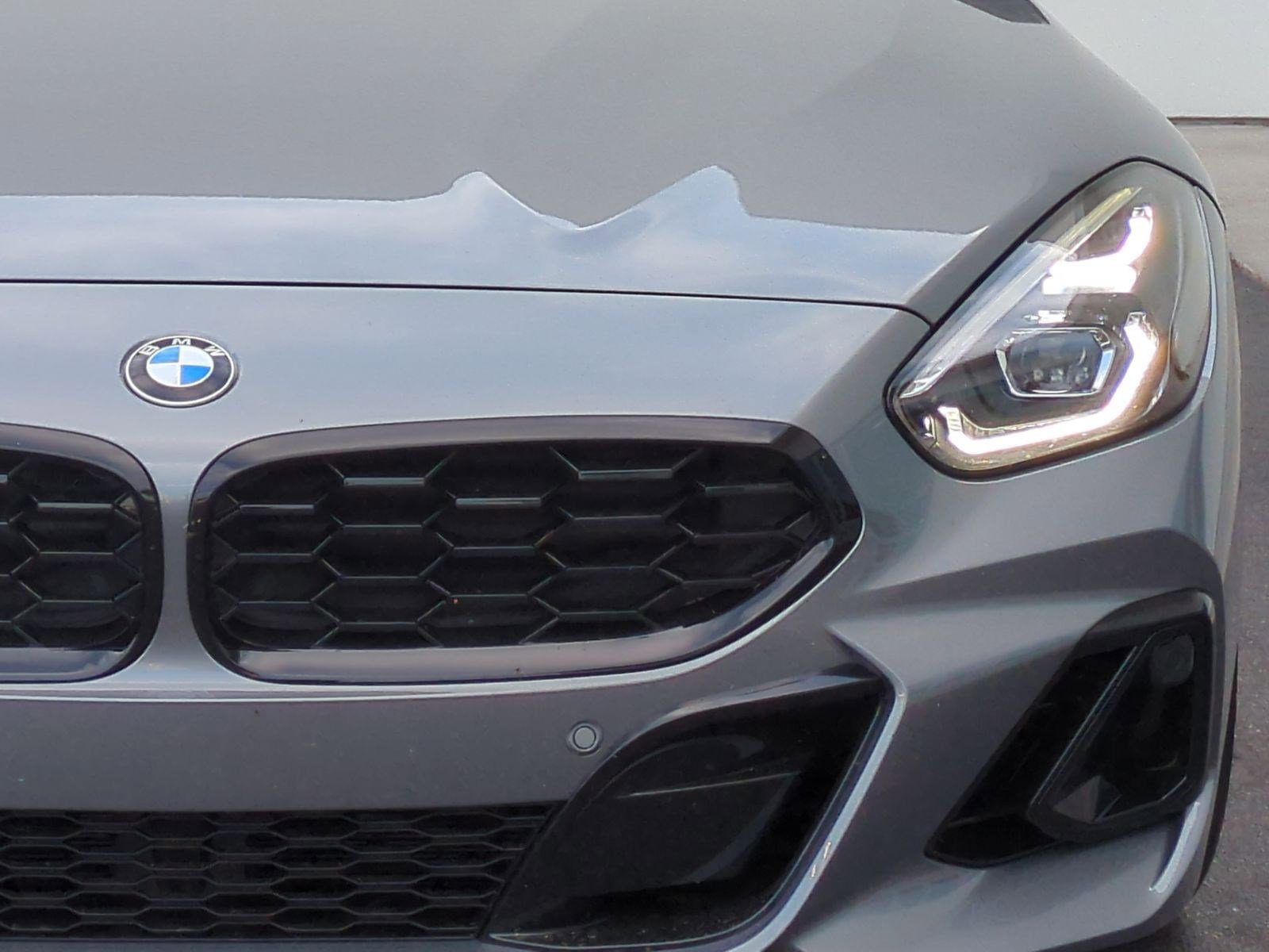 Used 2024 BMW Z4 M40i w/ Premium Package RWD image 6