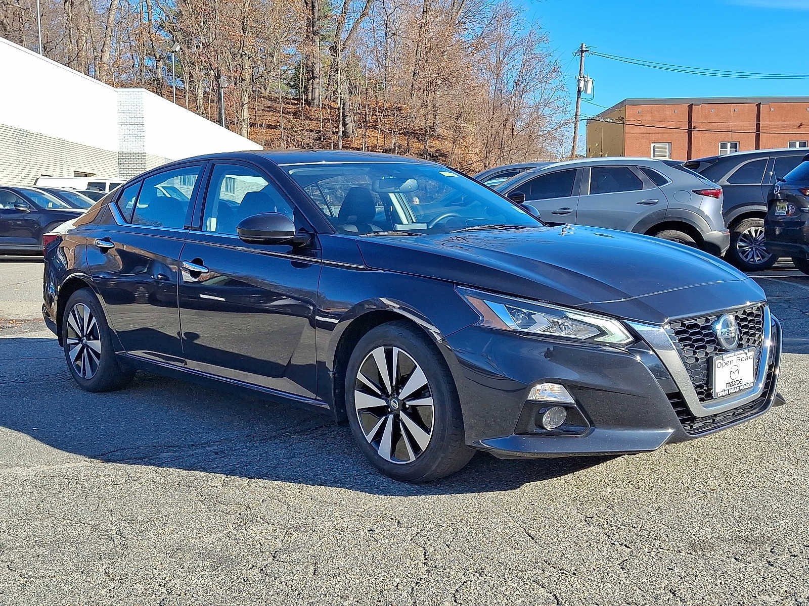 Used 2020 Nissan Altima 2.5 SV image 3