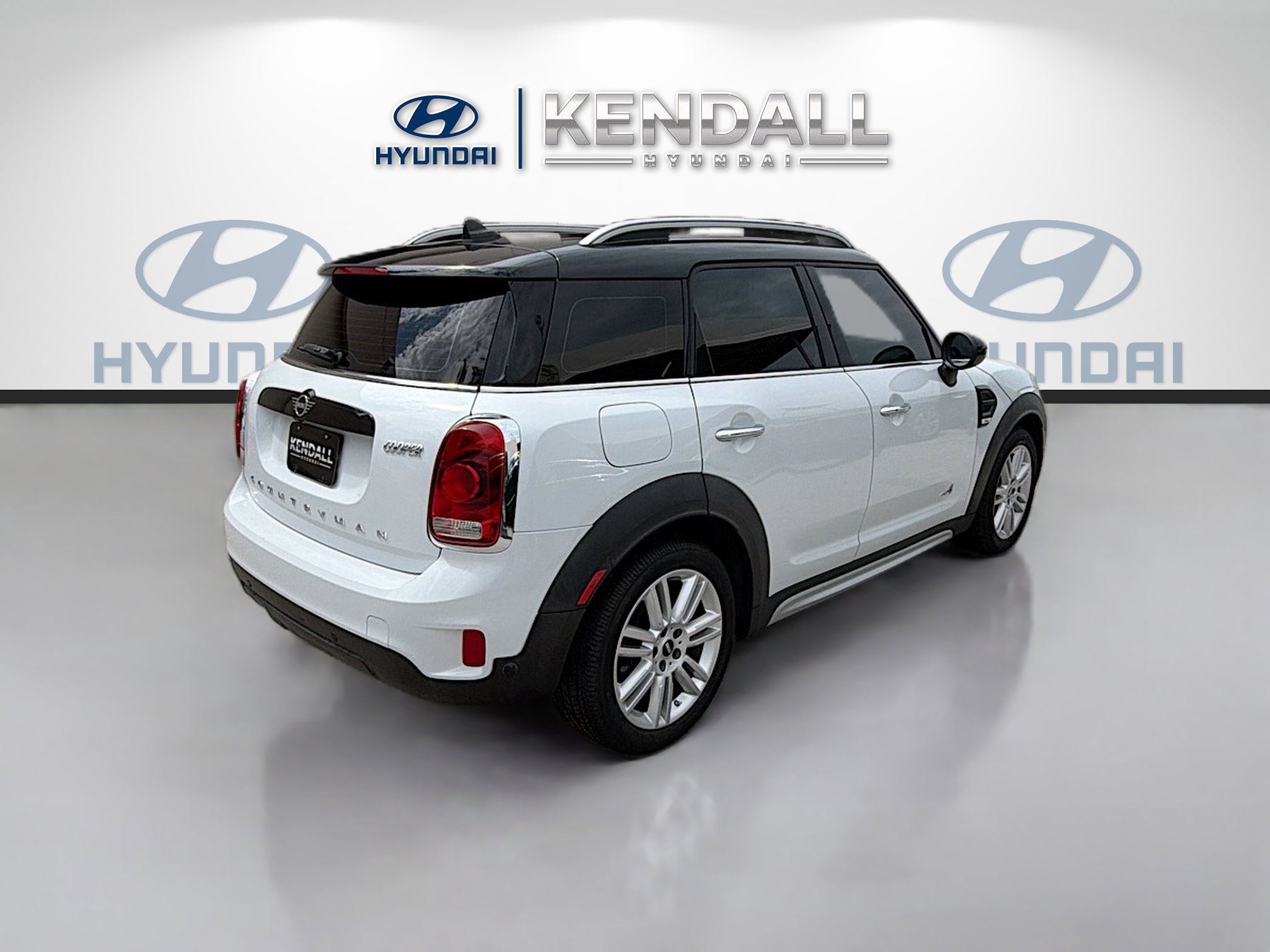 Used 2019 MINI Cooper Countryman ALL4 w/ Premium Package AWD/4WD image 6