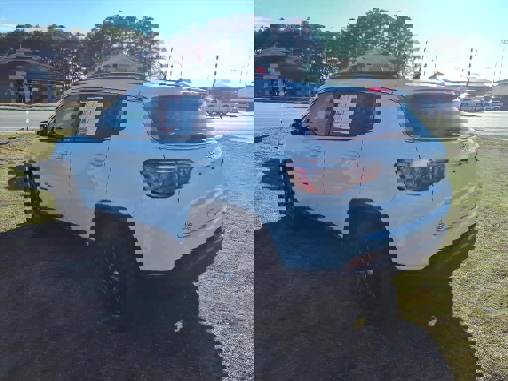 Used 2022 Jeep Compass Latitude image 18