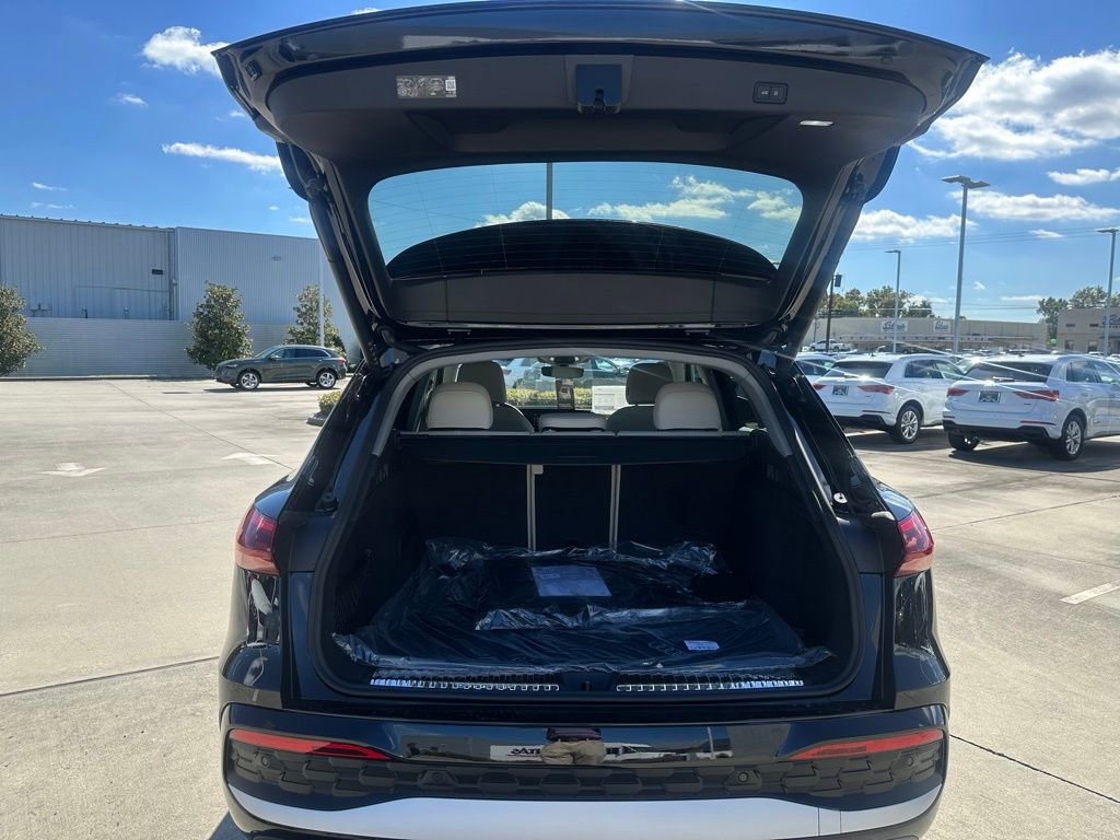 New 2025 Audi Q5 Premium Plus image 25