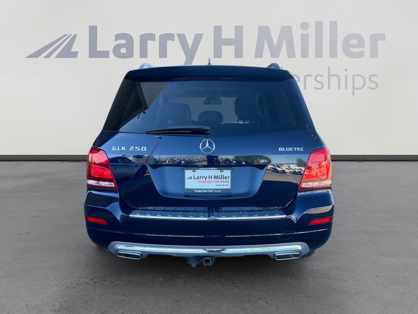 Used 2015 Mercedes-Benz GLK 250 BlueTEC 4MATIC image 4