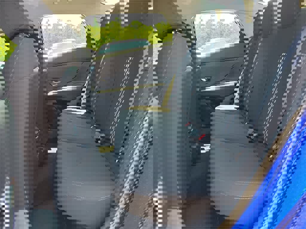 New 2025 Hyundai Elantra Blue image 7