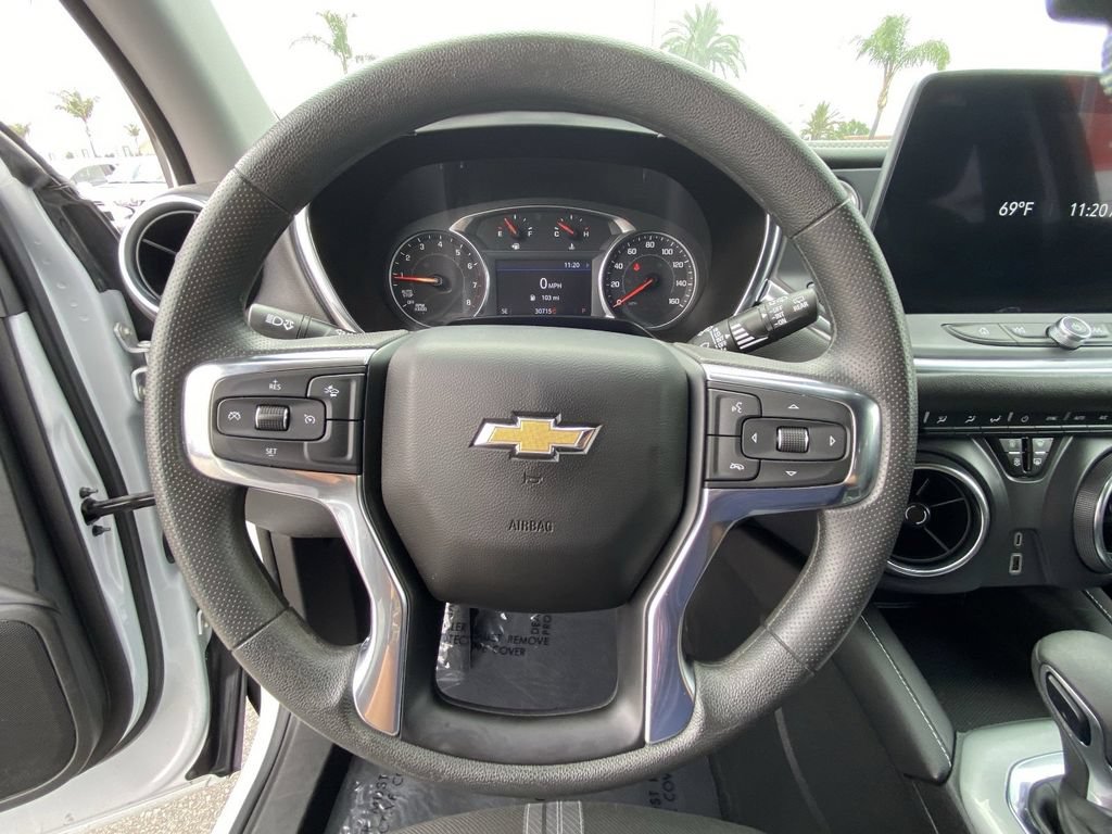 Used 2025 Chevrolet Blazer LT FWD image 26