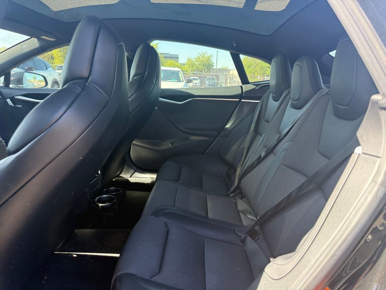 Used 2017 Tesla Model S 60 RWD image 8