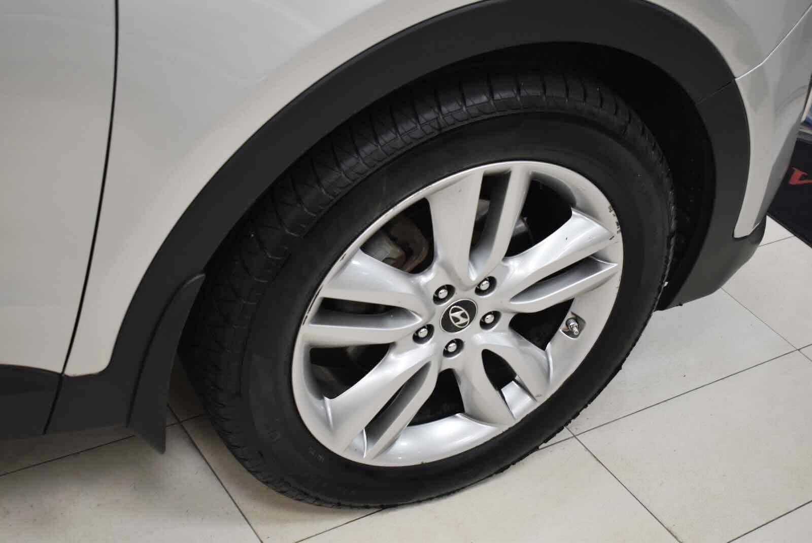 Used 2014 Hyundai Santa Fe Sport 2.0T w/ Navigation Package 06 AWD/4WD image 41