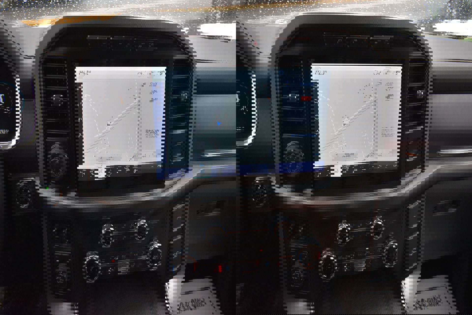 Used 2022 Ford F150 Platinum w/ Trailer Tow Package image 21