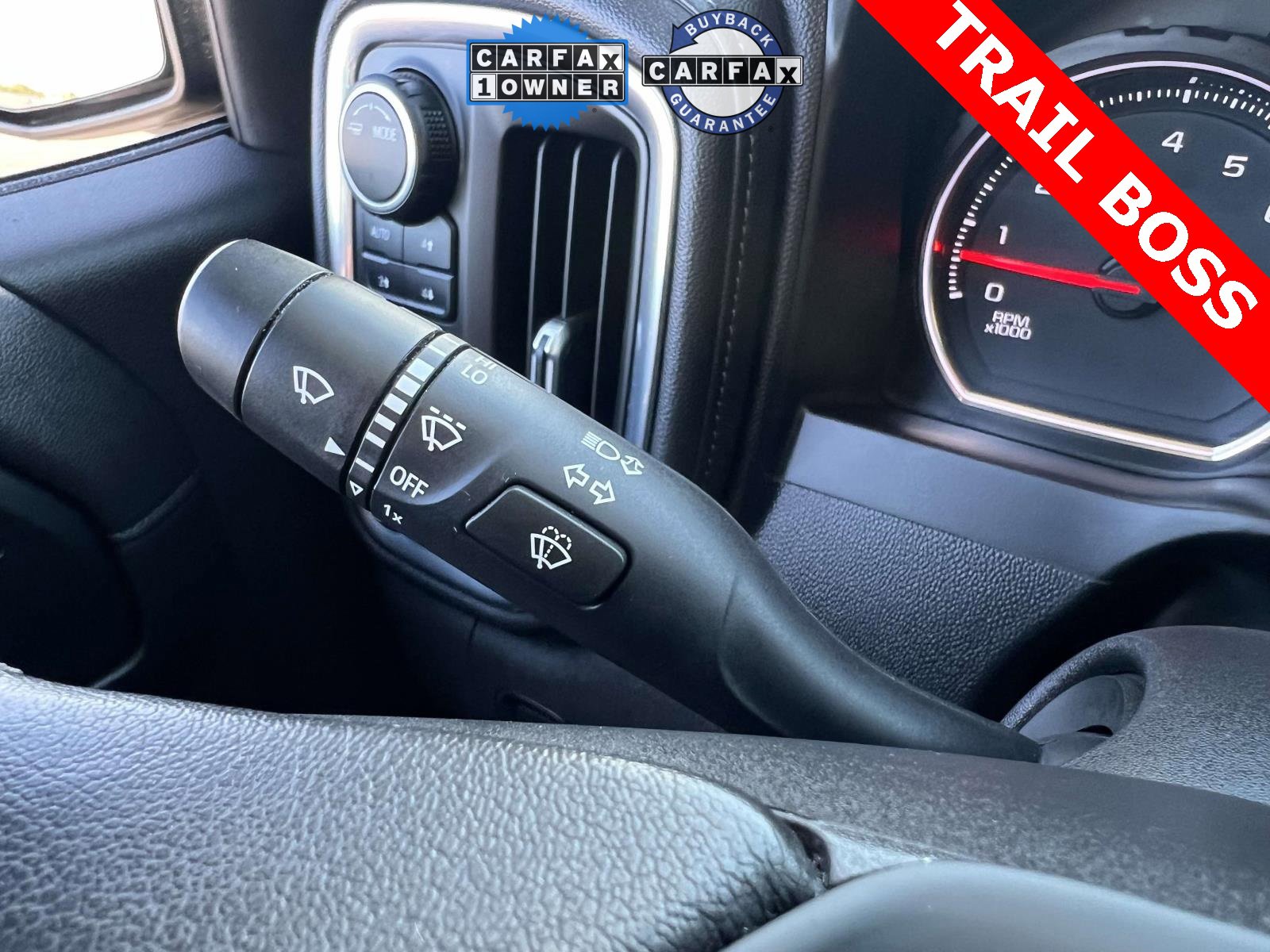 Used 2021 Chevrolet Silverado 1500 LT Trail Boss w/ Bed Protection Package image 30