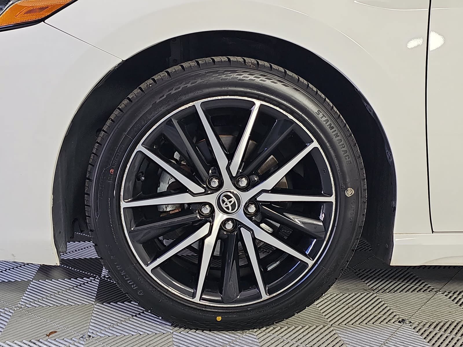 Used 2023 Toyota Camry SE FWD image 10