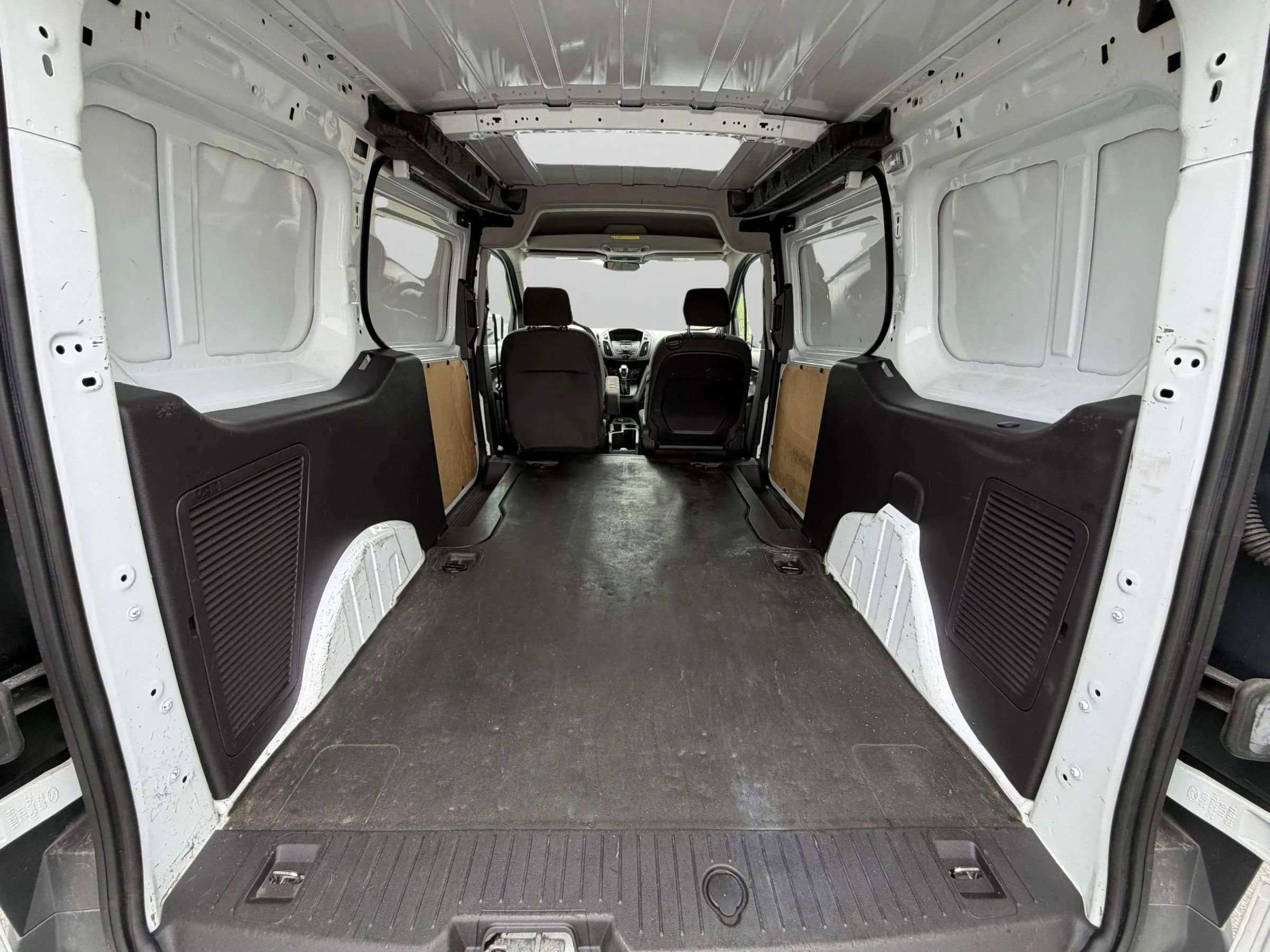 Used 2017 Ford Transit Connect XL FWD image 7