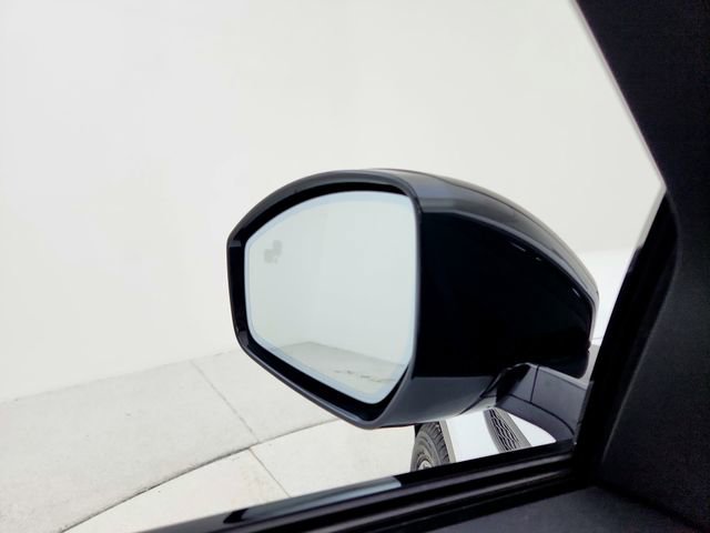 Certified 2024 Jaguar E-PACE R-Dynamic SE image 24