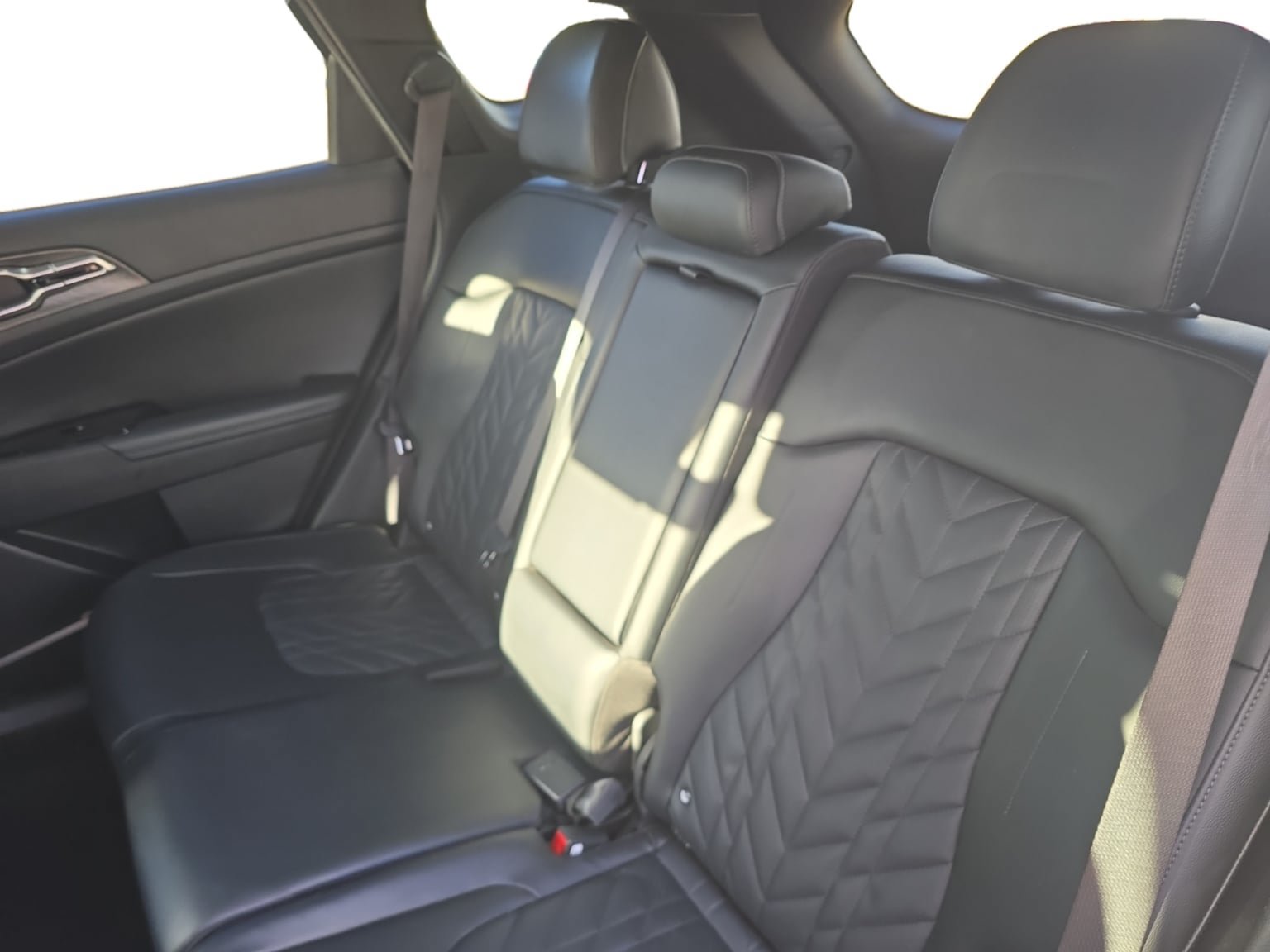 Used 2023 Kia Sportage X-Line w/ X-Line Premium Package AWD/4WD image 16