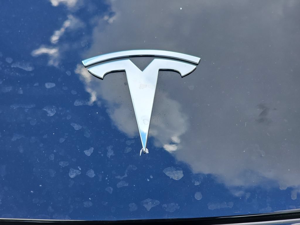 Used 2025 Tesla Model Y Long Range RWD image 33