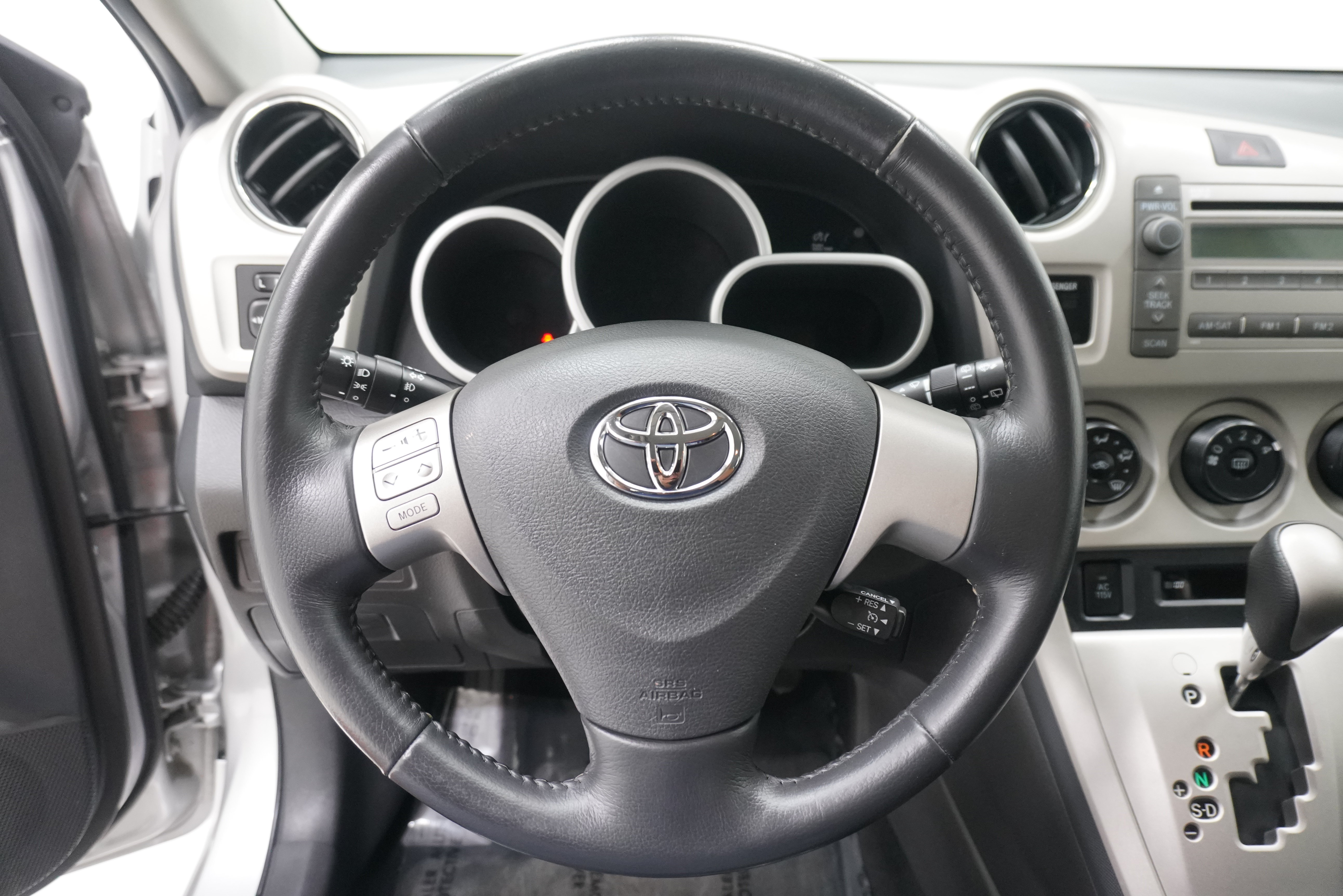 Used 2009 Toyota Matrix S FWD image 15
