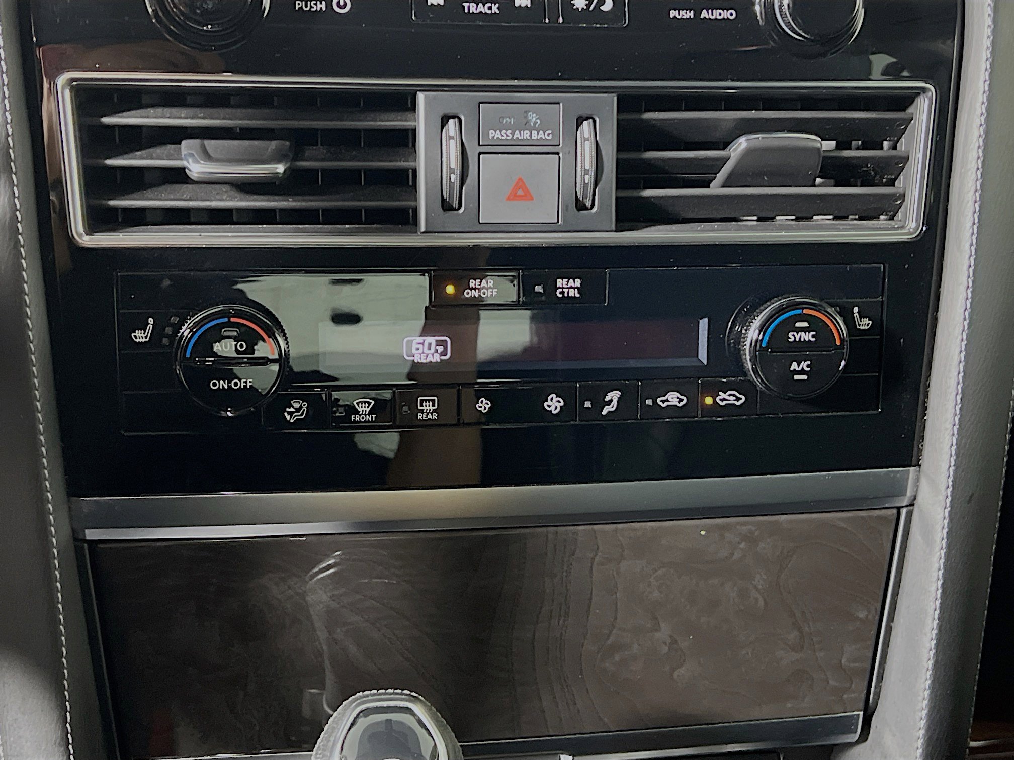 Used 2024 INFINITI QX80 Luxe image 26