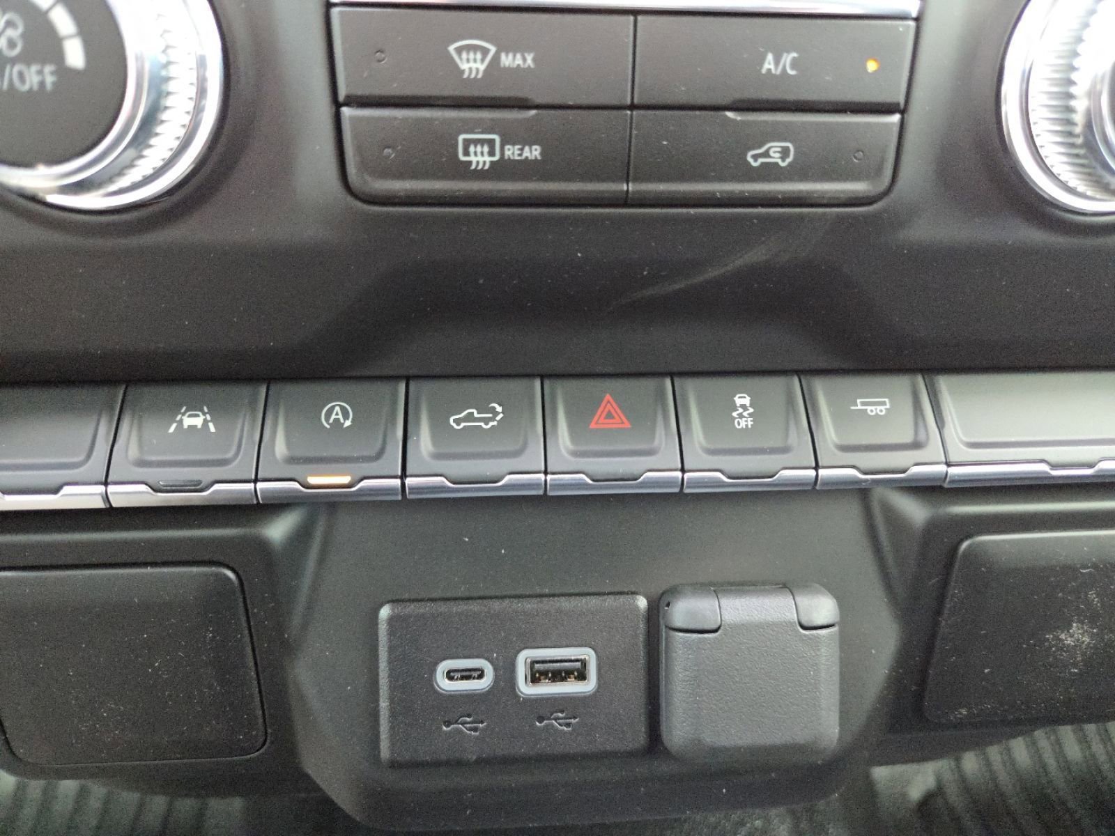 New 2026 GMC Sierra 1500 Pro w/ Pro Value Package image 32