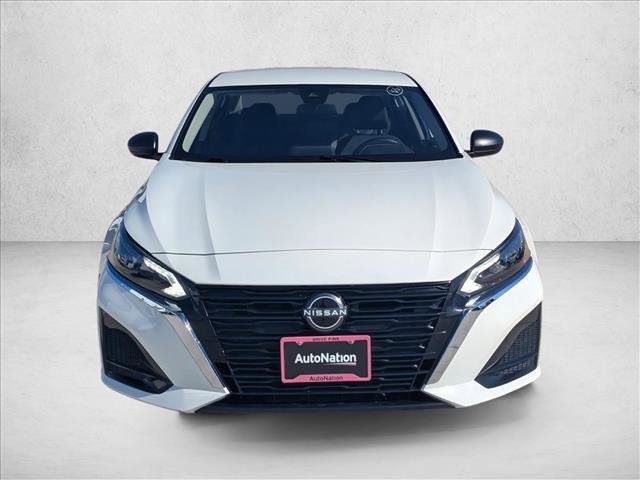 Used 2025 Nissan Altima 2.5 SV image 2