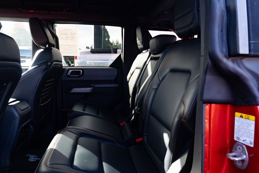 Used 2023 Ford Bronco Badlands AWD/4WD image 19