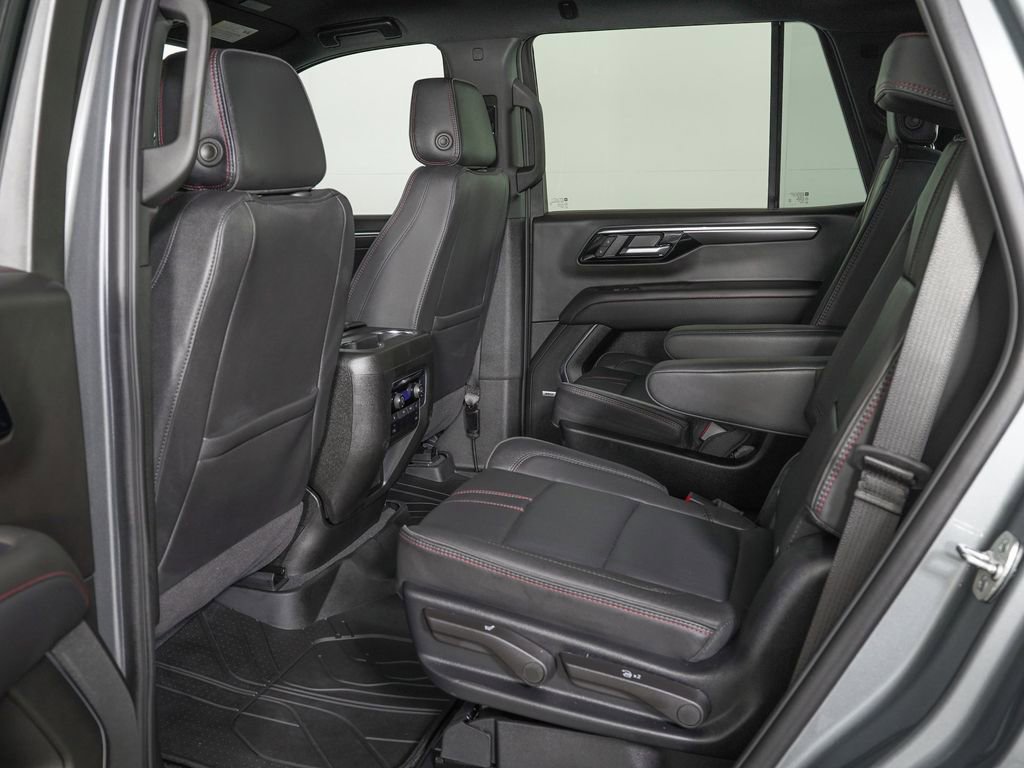 Used 2026 Chevrolet Tahoe RST w/ RST Performance Edition image 16