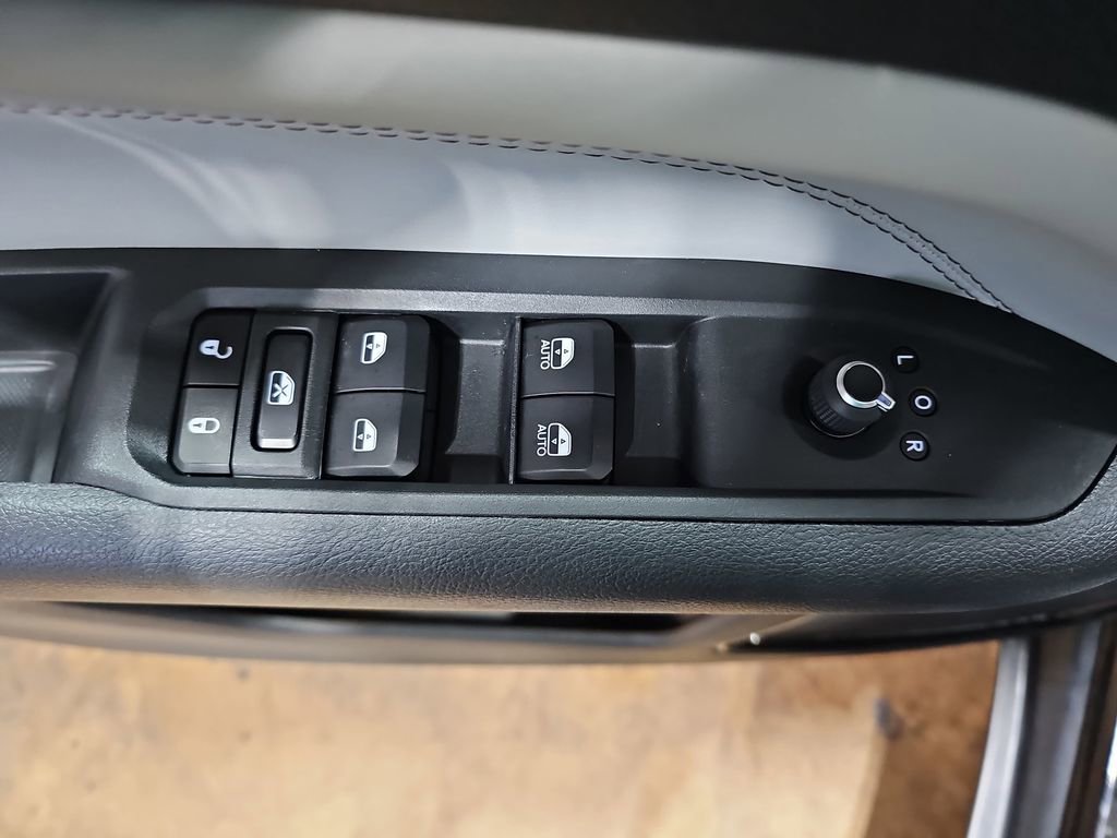 Used 2023 Jeep Compass Limited w/ Elite Group image 25